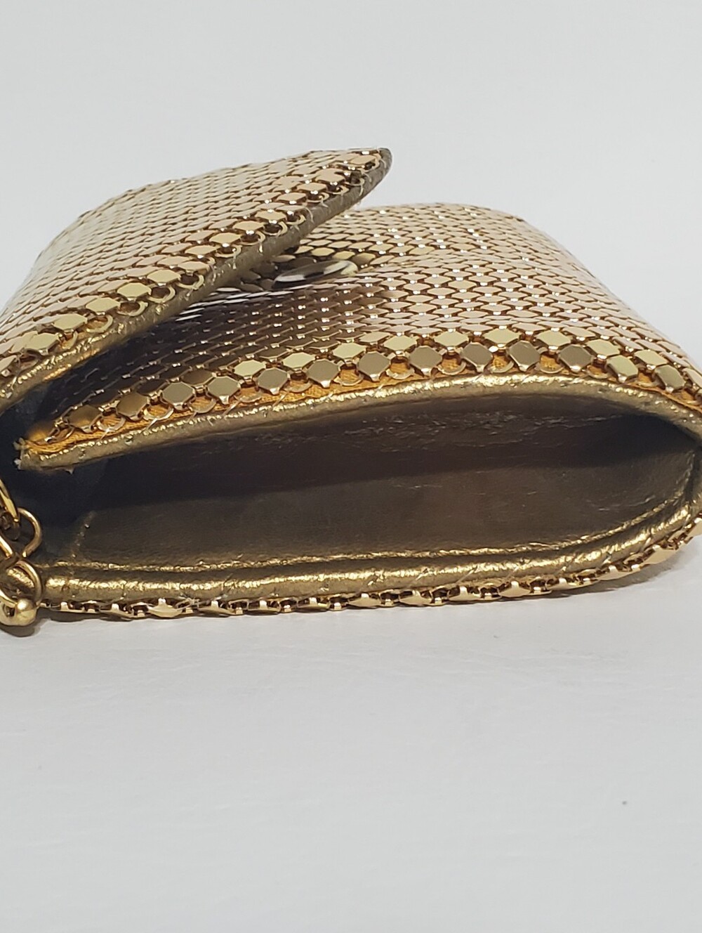 Vintage Y&S Handbags Gold Metallic Mesh Envelope Clutch with Chain Strap - Picture 4 of 6